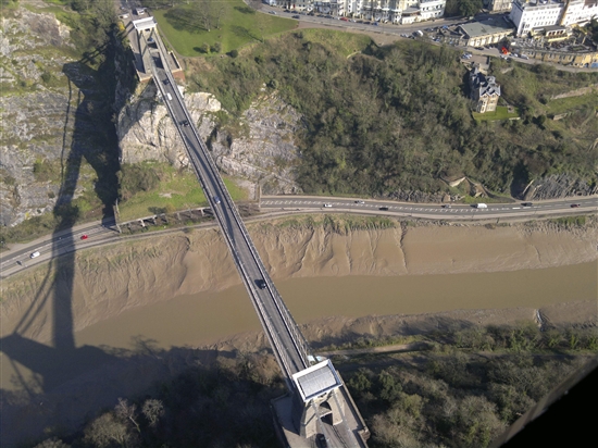 S01403452.jpg