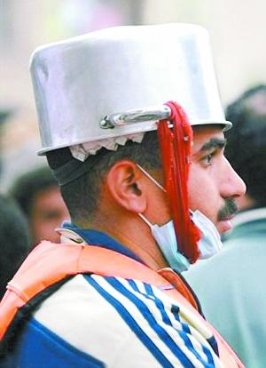 1296881130_Pk35LH.jpg