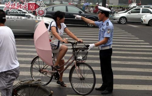 2010072307455178aac.jpg