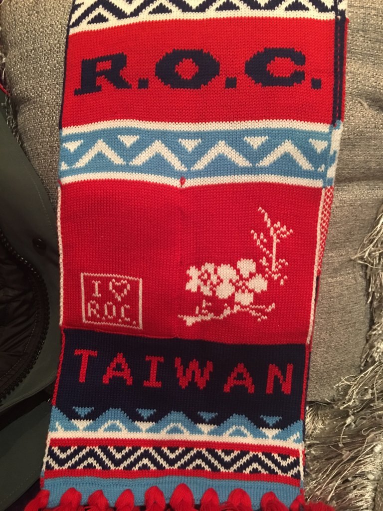 568083