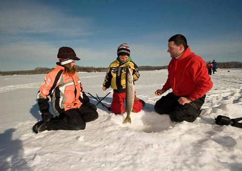 02-ice_fishing.jpg