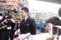 U996P28T3D3301406F346DT20110507141549_small_h.jpg