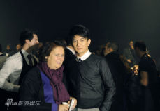 U7392P28T3D3541378F326DT20120124162031_small_h.jpg