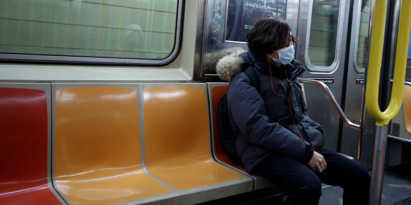 mask respirator coronavirus new york city subway