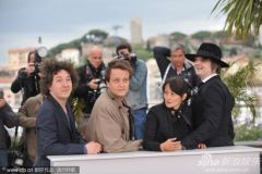 U2190P28T3D3635133F326DT20120521003013_small_h.jpg