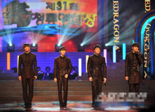 U4174P28T3D3160053F326DT20101126200129_small_h.jpg