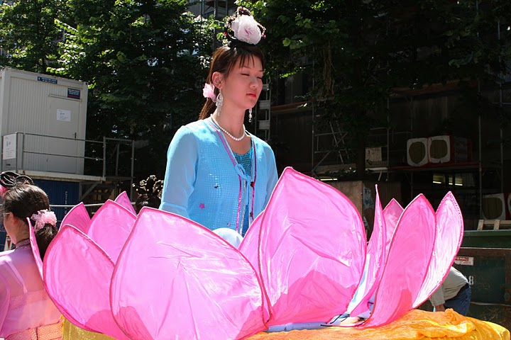 2010-7-6-falun-gong-frankfurt-626-02.jpg