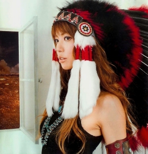 hitomi.jpg