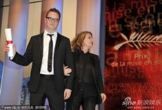 U2190P28T3D3314780F346DT20110523025358_small_h.jpg