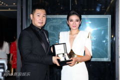 U7393P28T3D3676563F234DT20120705044758_small_h.jpg