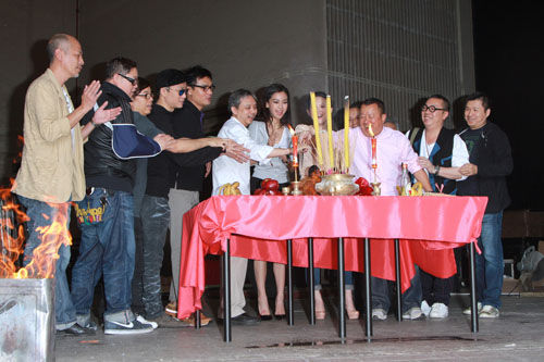 2012041322413614bee.jpg