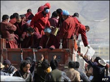 100423074811_monk226b_afp.jpg