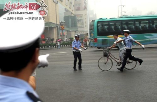 20100723074551aa335.jpg