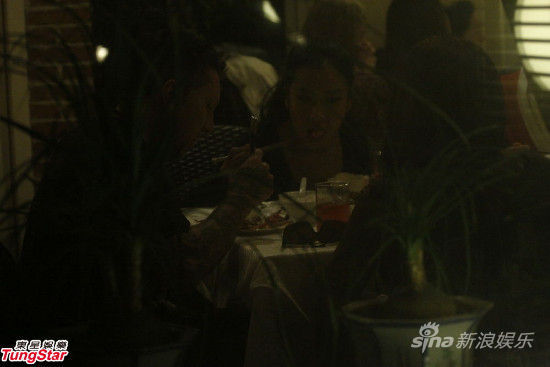 U7393P28DT20121025041453.jpg