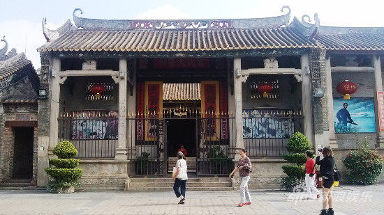U7393P28DT20121111071656_1.jpg
