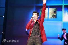 U7392P28T3D3749166F234DT20120923035909_small_h.jpg
