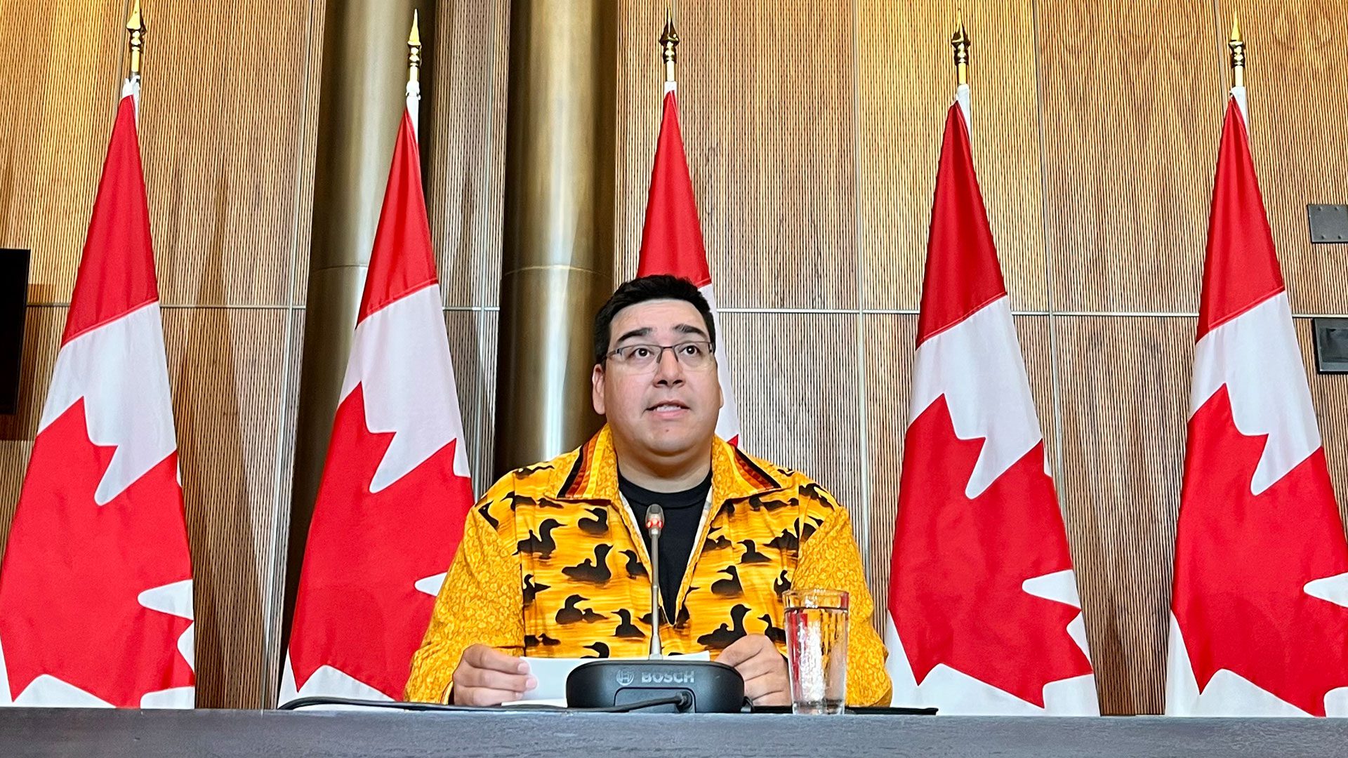 www.aptnnews.ca