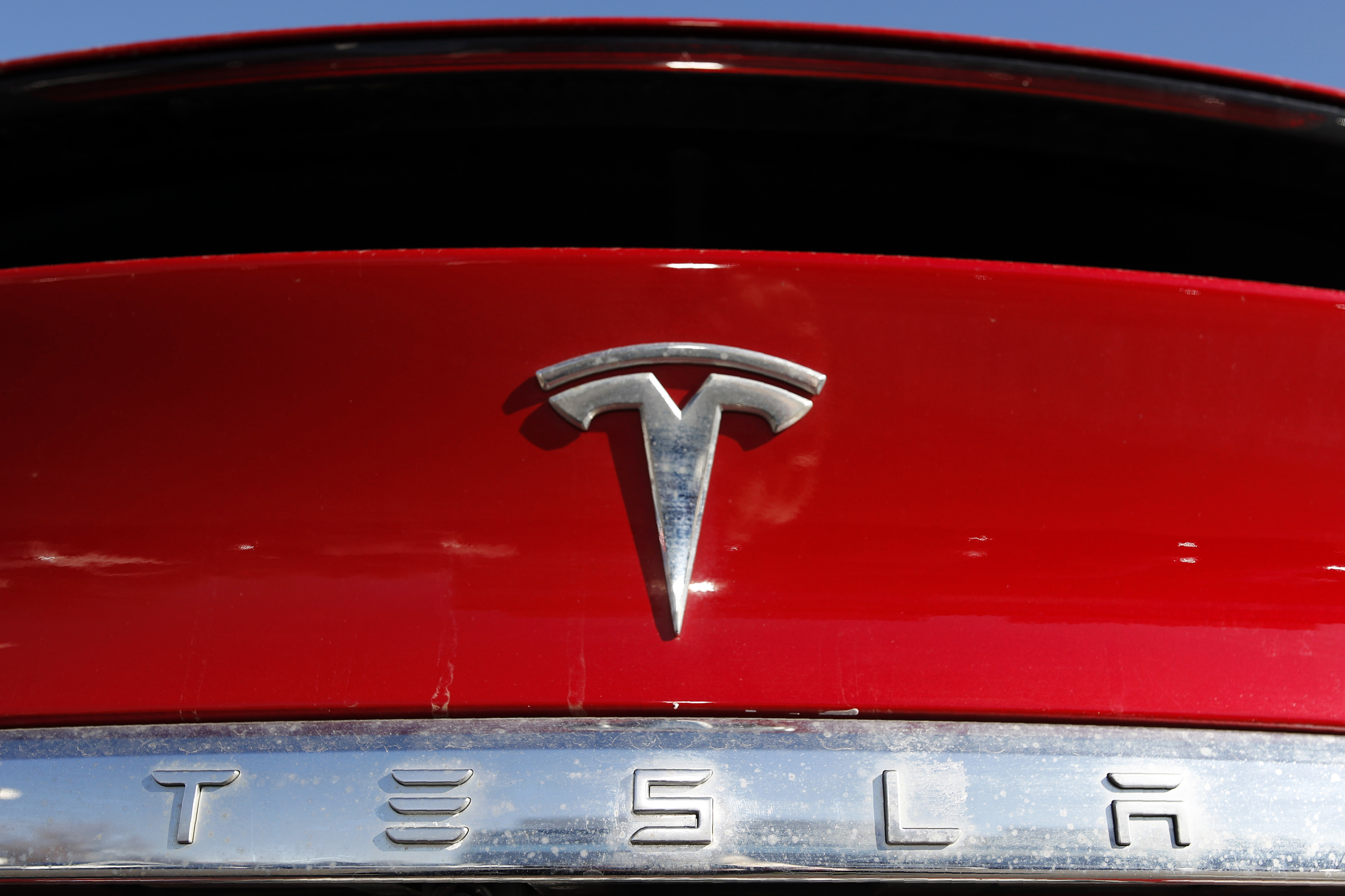 Tesla profit falls 45% to $1.48 billion on weak EV sales in Q2 Tesla profit falls 45% to $1.48 billion on weak EV sales in Q2