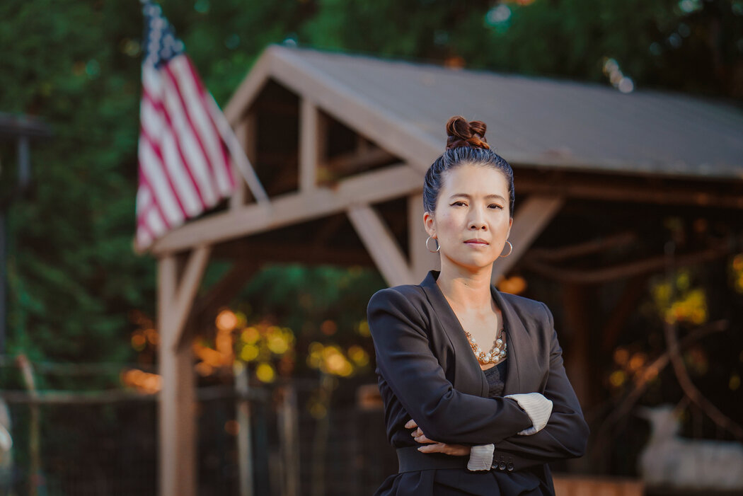 “我们必须竭尽全力保住佐治亚州的蓝色。这状态并不稳固,”40岁的民主党活动人士卡姆·阿什林说。 “我们必须竭尽全力保住佐治亚州的蓝色。这状态并不稳固,”40岁的民主党活动人士卡姆·阿什林说。